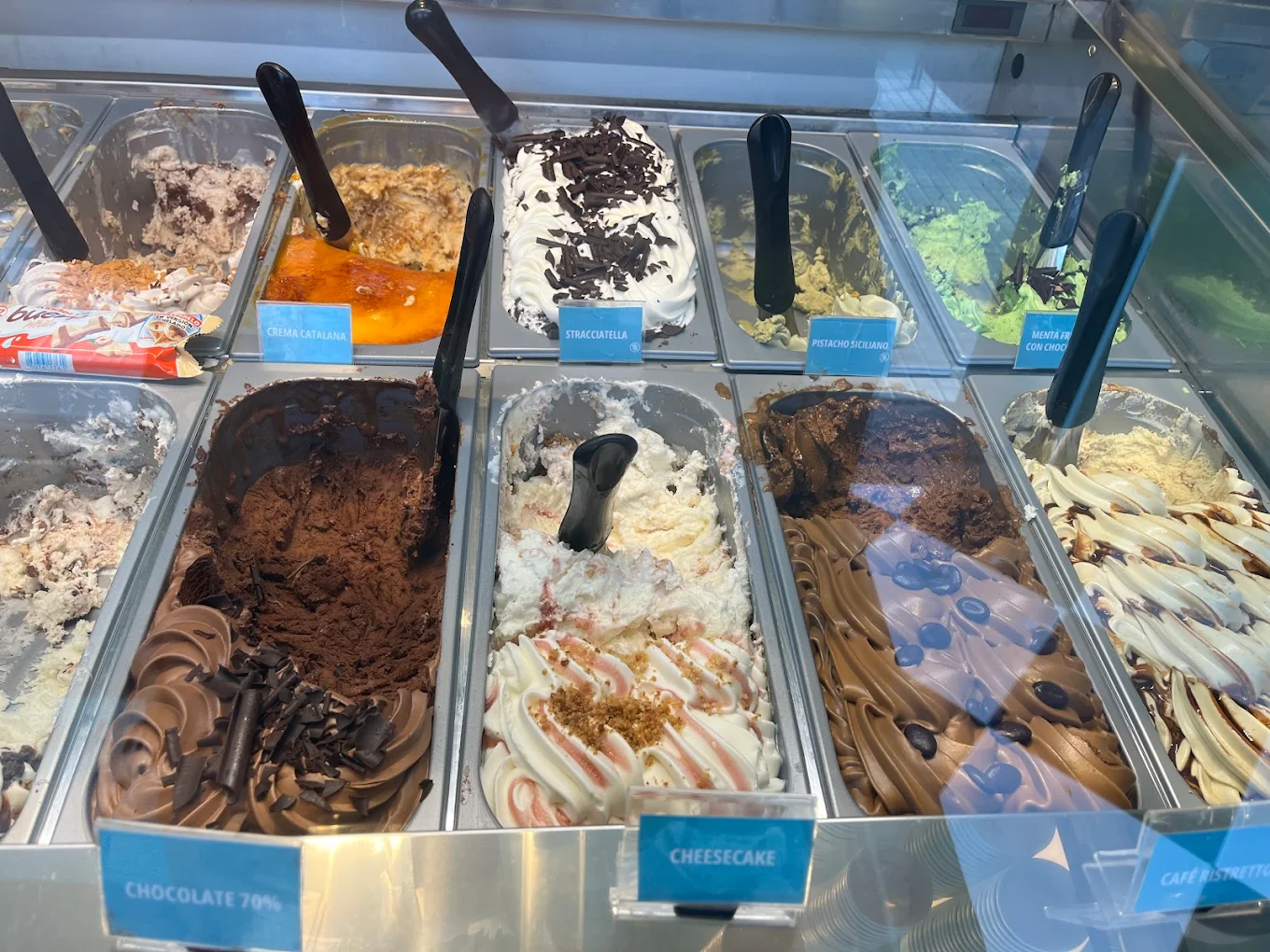 Chocolate 70%, cheesecake y más sabores en vitrina
